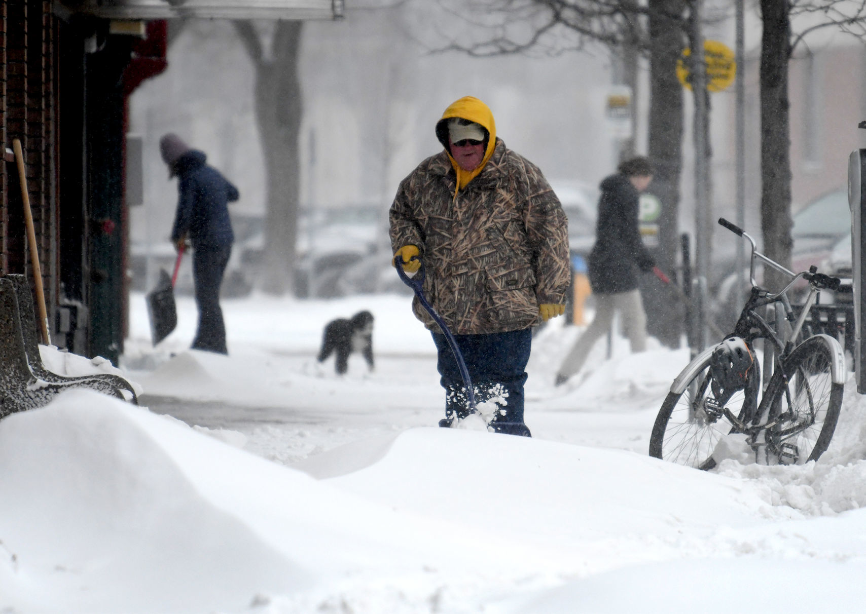 Sidewalk shovelers